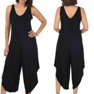 Nik and Nash Elegant Black V-Neck Cropped Flowy Wide Leg Jumpsuit - Size: Small